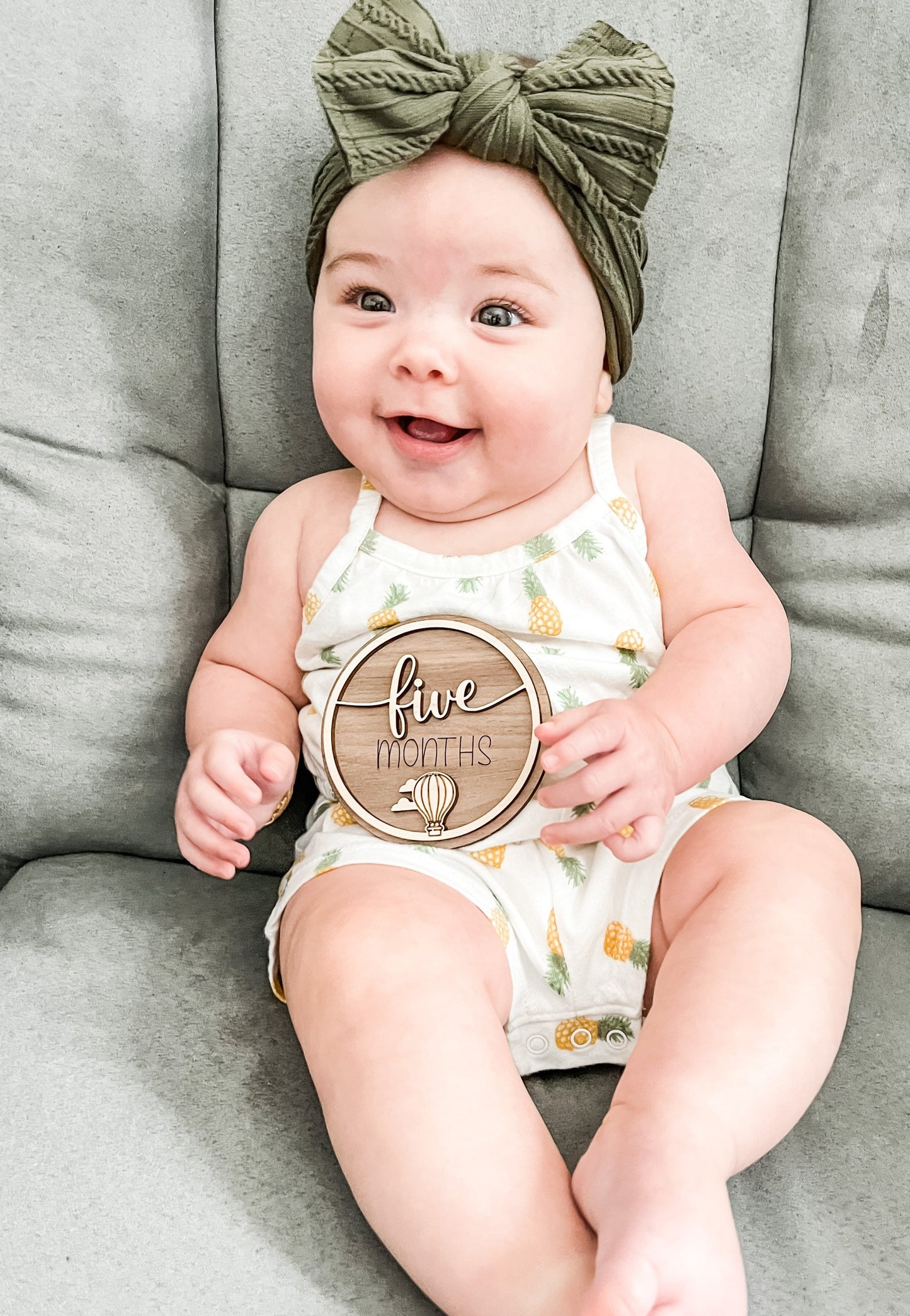 Baby Monthly Milestone, Woodland Animal Baby Decor, 3D Wooden Baby Disc, Milestone Marker, Baby Photo Prop, Hello World Birth Announcement