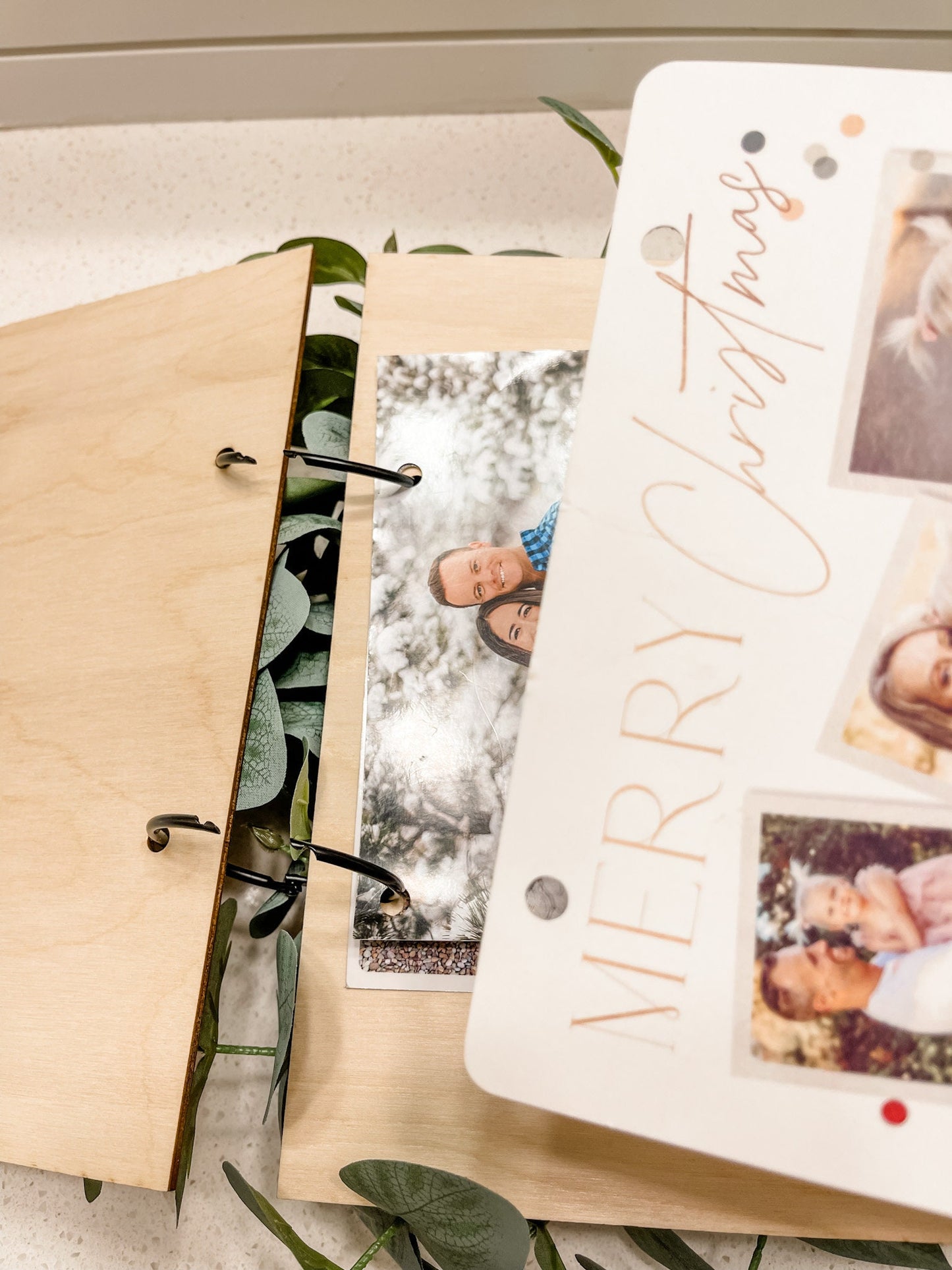 Christmas Card Keeper